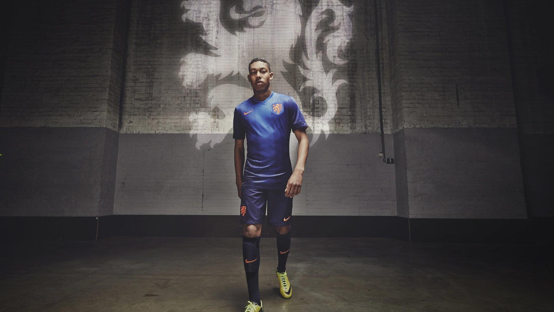 皇家马德里与巴塞罗那上演巅峰对决，西甲冠军悬念再起