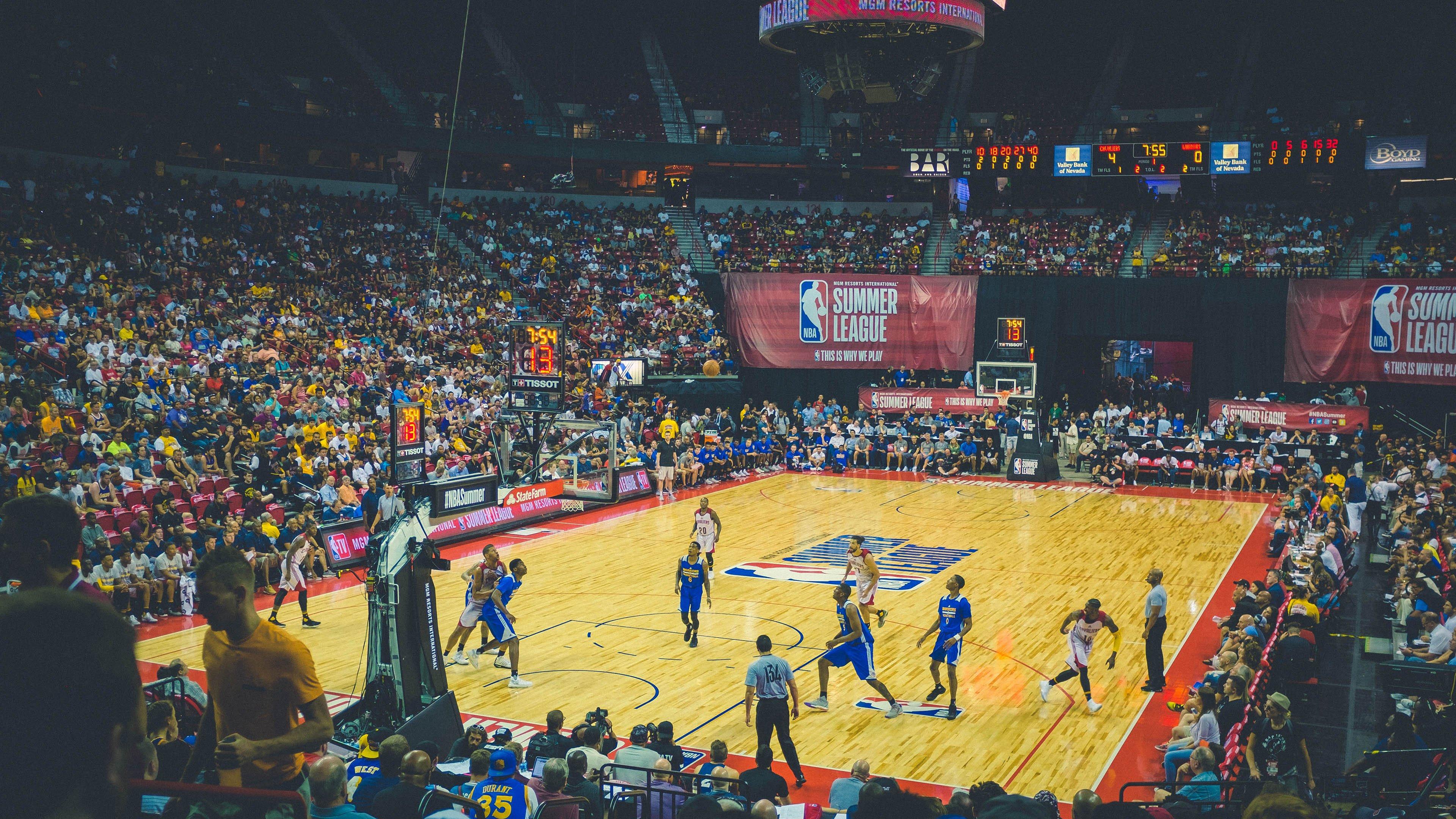 体育经济崛起，全球赛事商业化推动产业新变革