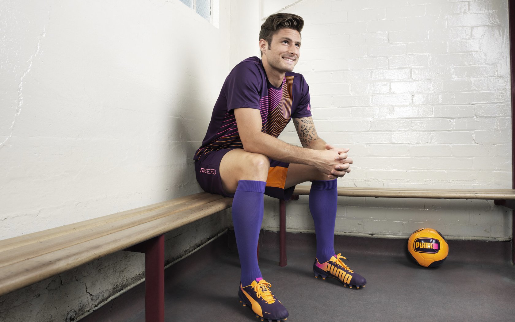 体育明星携手慈善机构 助力贫困地区青少年体育发展