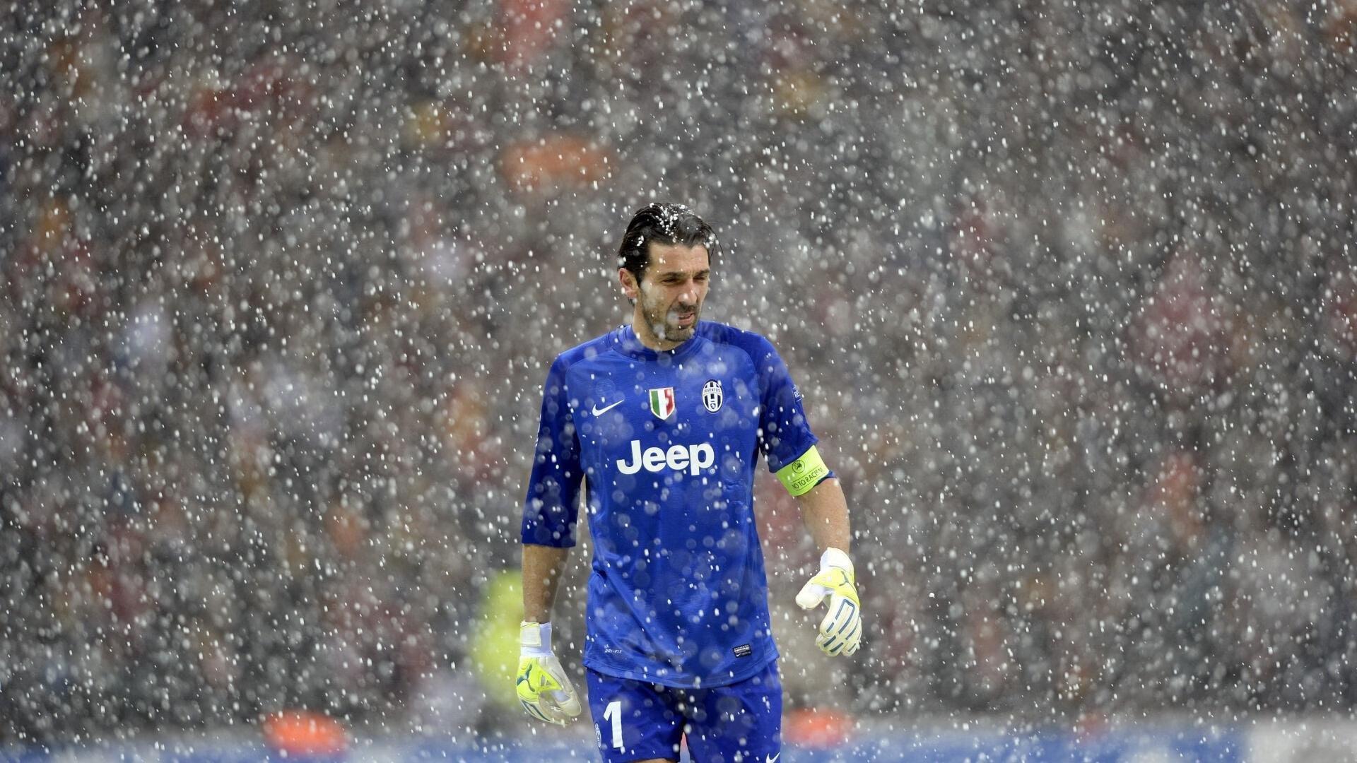 弗兰克盛赞姆伯莫,曼联进攻端最闪耀的明星,未来必将铸就辉煌